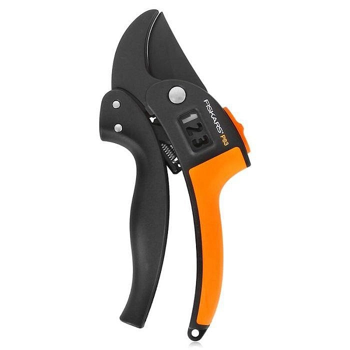 Секатор контактный с храповым механизмом Fiskars 1000575