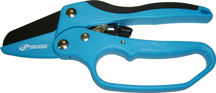 Секатор-сучкорез храповым механизмом 210мм SKRAB 28181