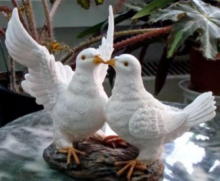 Фигура садовая Голуби два Н-22 см 