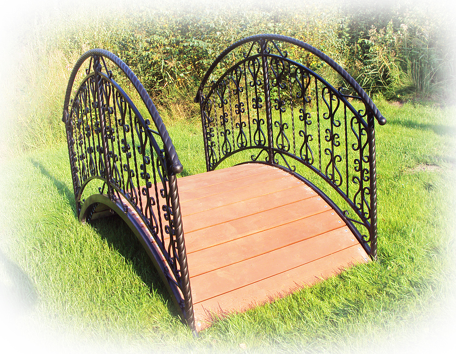 Мост с лозой