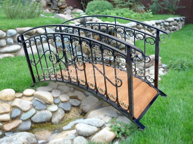 Мостик с бубликами