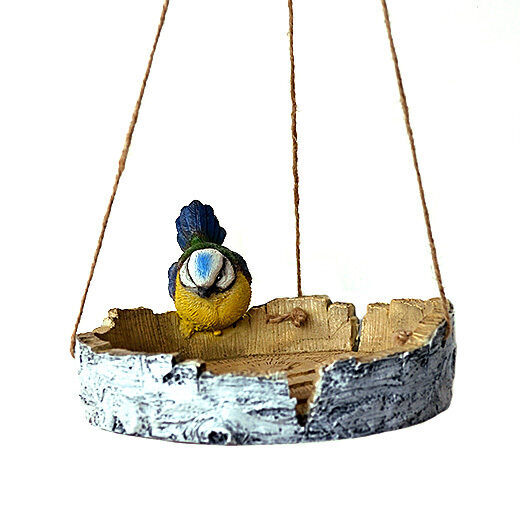 Кормушка с птичкой на березе