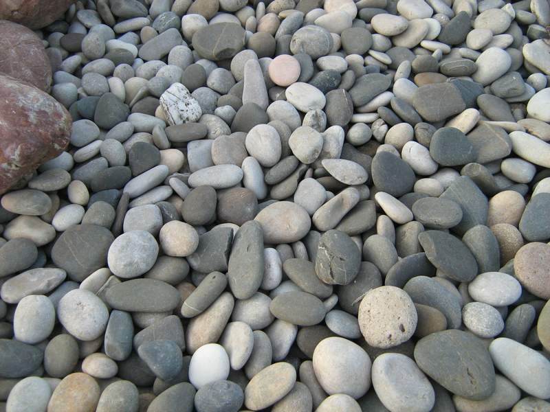 Природная галька 'Трехцветная'