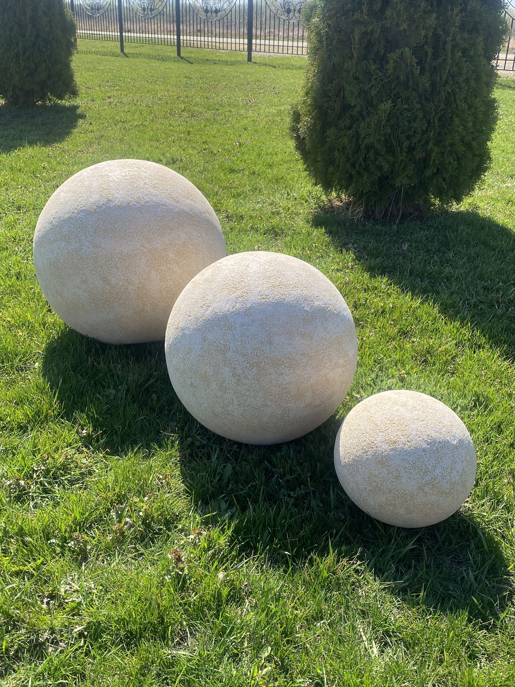 Шар декоративный (Камница) свело-серый мрамор D25