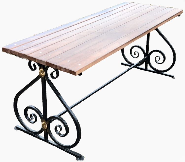 Стол с лозой