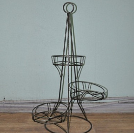 Подставка настольная Пирамидка на 3 горшка