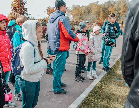 Фотоальбом Экскурсия для школьников по садовому центру октябрь 2018 дети в южном