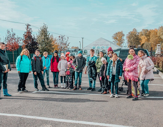 Фотоальбом Экскурсия для школьников по садовому центру октябрь 2018 школьники приехали на экскурсию в садовый центр