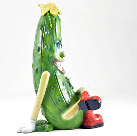 Фигура садовая Огурец Веселый Н-52