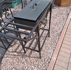 Мангал с крышкой