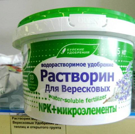 Удобрение цветочное минеральное водорастворимое Растворин для вересковых 0,5кг