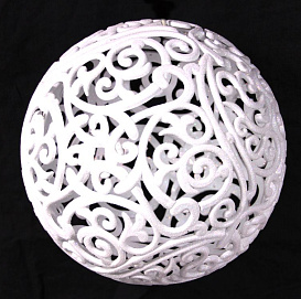 Шар ажурный СНЕЖНЫЕ ИСКОРКИ, белый с глиттером, 200 мм, Морозко