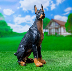 Фигура садовая Доберман сидит 