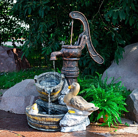 Фонтан Утки у колонки U08249  (Айронкр)