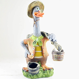 Фигура садовая Гусь с коромыслом 