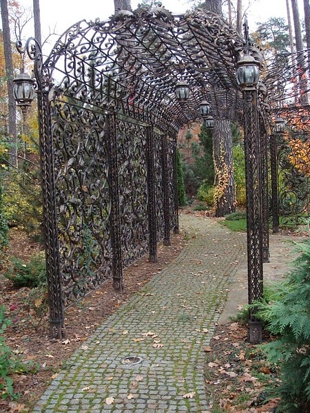 Пергола кованая