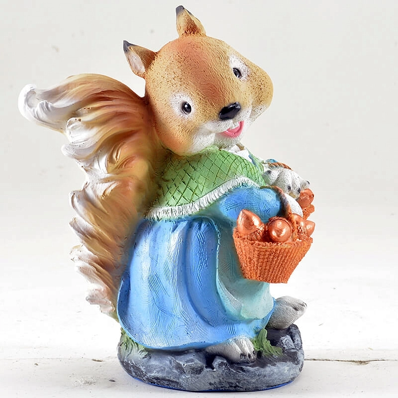 Фигура садовая Белка с корзинками Н-24 Фигура садовая Белка с корзинками Н-24