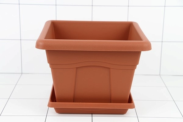 Горшок Квадро с поддоном 5,1л/15 л