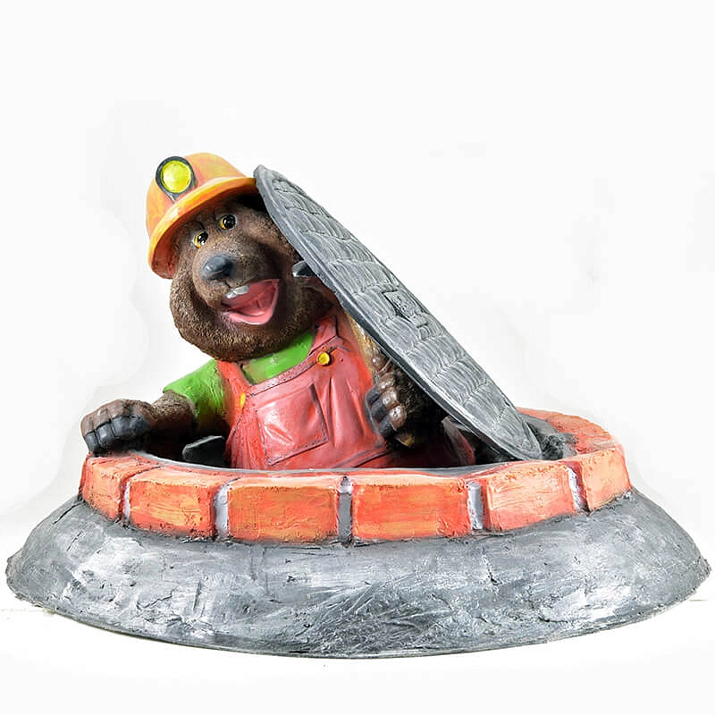 Камень декоративный Крот из люка