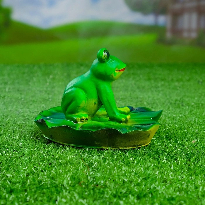 Фигура садовая Лягушка сидит 