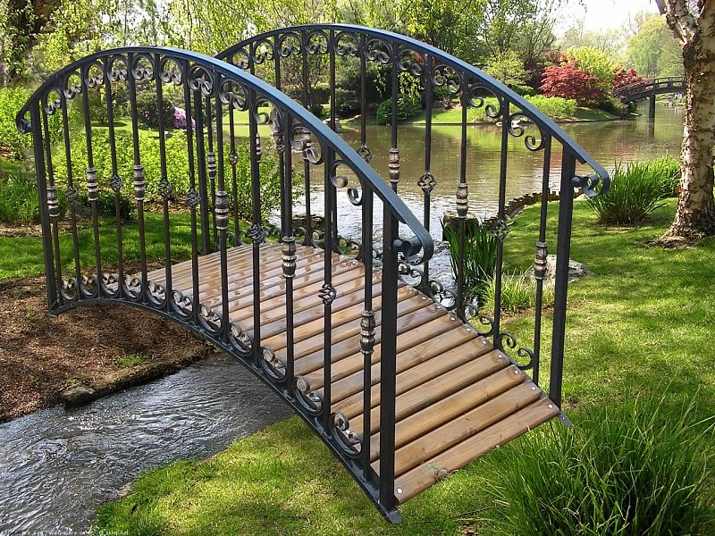 Мост c корзинками