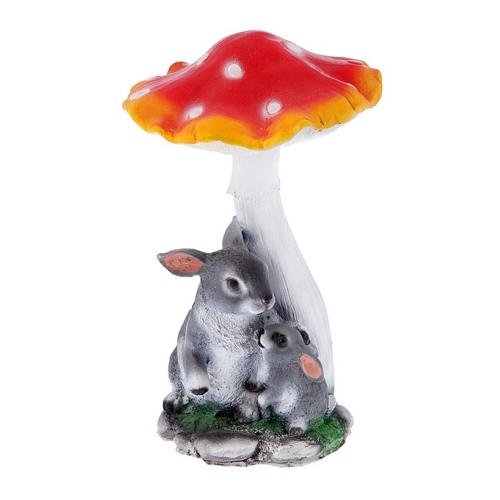 Фигура садовая Гриб мухомор с зайцами 