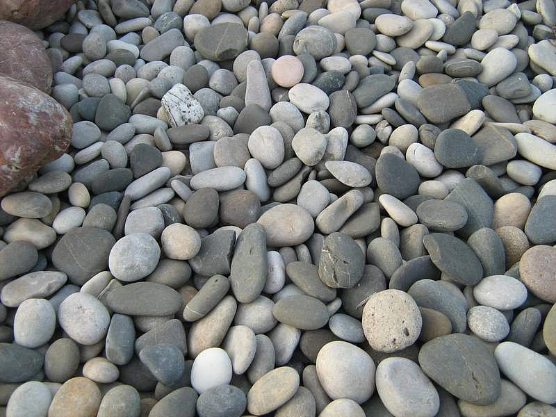 Природная галька 'Трехцветная'