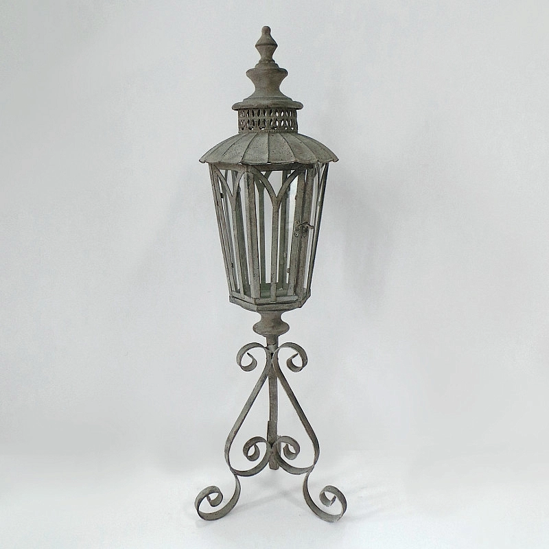 Фонарь садовый на треноге под свечу белая патина FY-160007-MD 