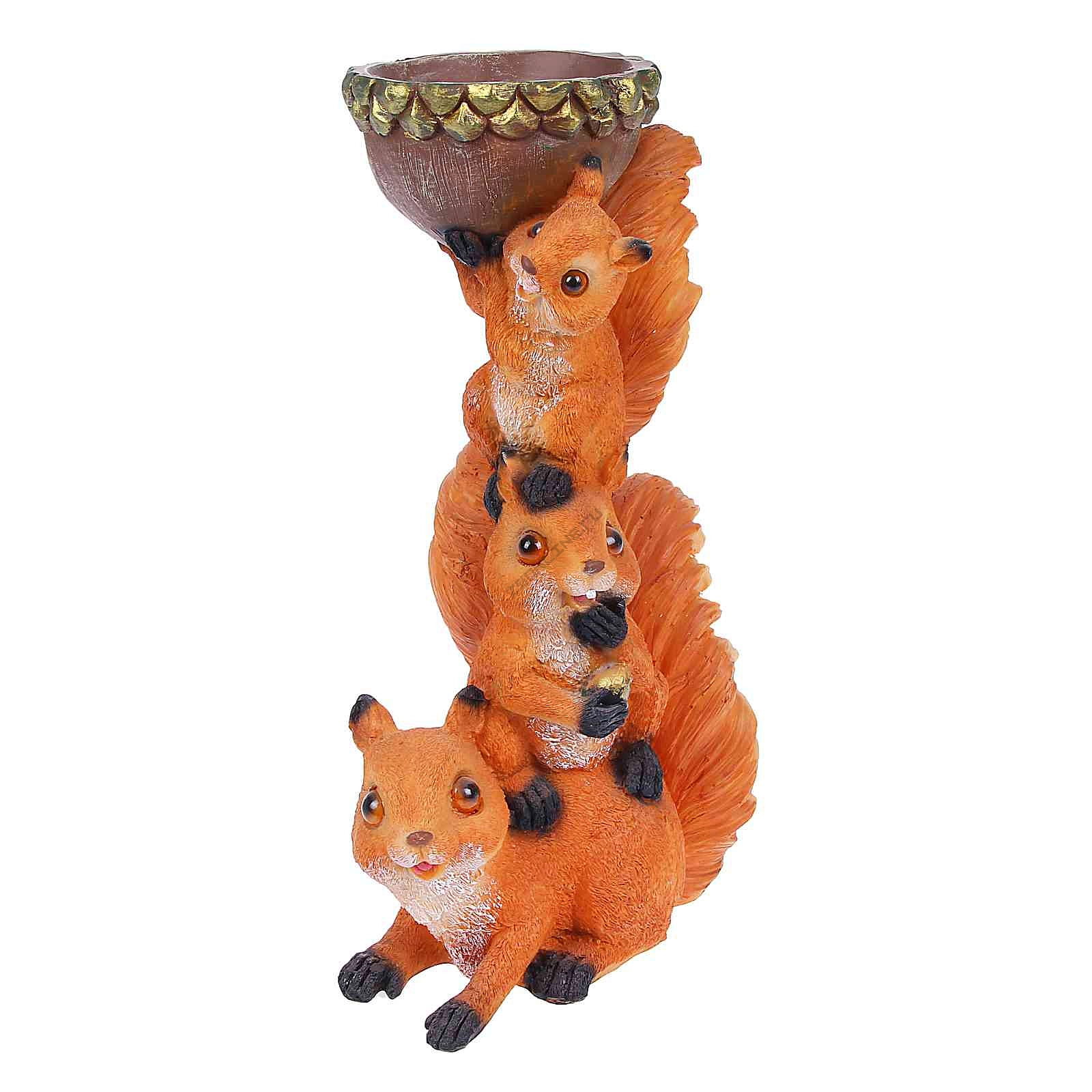 Фигура садовая Белочка с поилкой