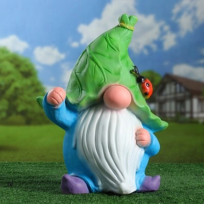 Фигура садовая Гном с божьей коровкой 